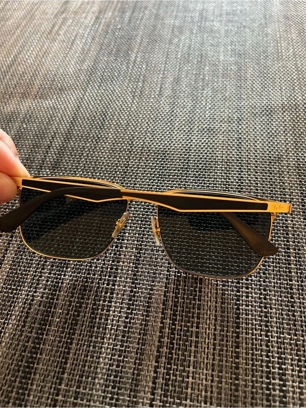 Men’s Ray-Ban sunglasses
